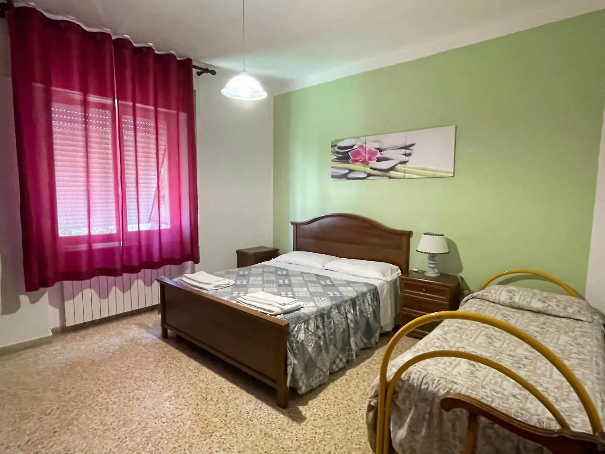 Casa Delle Mura Montemerano 0*,  Ιταλία